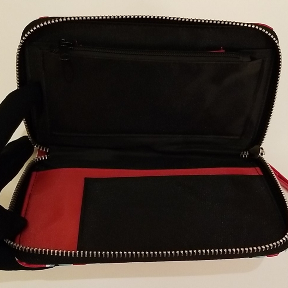 💞SOLD💞 MaxMara Weekend Wallet - Picture 2 of 4